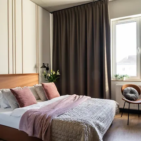S8 - Aparthotel 3*