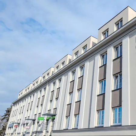 S8 - Aparthotel 3*