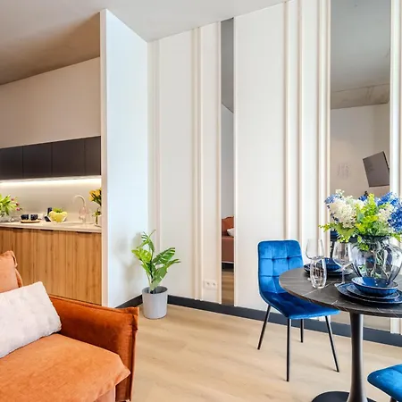 Aparthotel S8 - Breslau