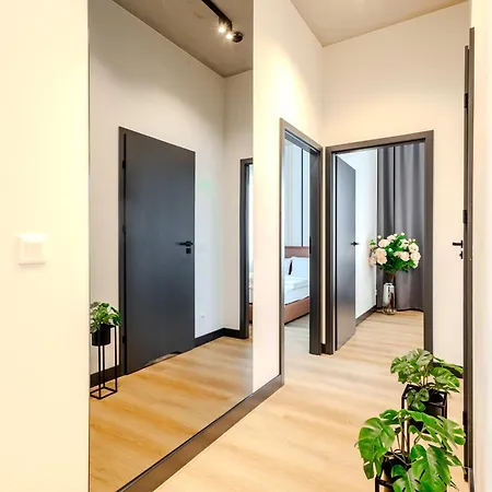 S8 - Aparthotel 3*