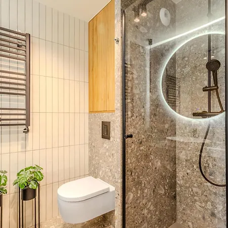 Aparthotel S8 - 3*
